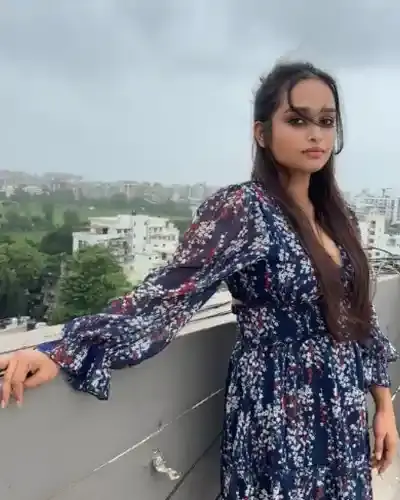 Mahrajganj Escorts