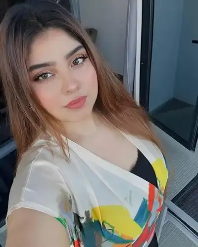 Mahrajganj Escort