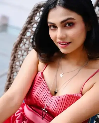 Escort Service Mahrajganj